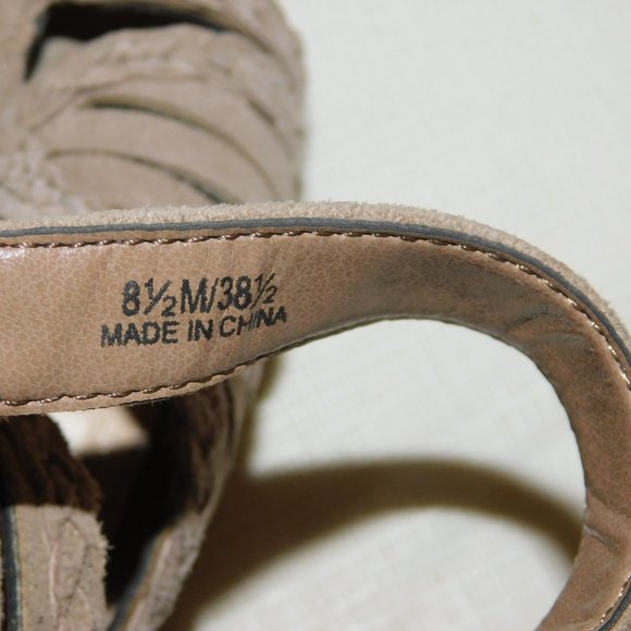 Vince Camuto Janil Suede Leather Strappy Stack Heel Sandals Size 8.5 Gladiator - Picture 11 of 14